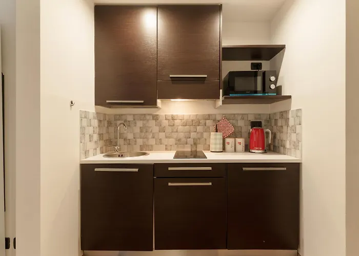 Guesthost - Cozy In Citta Studi Милан