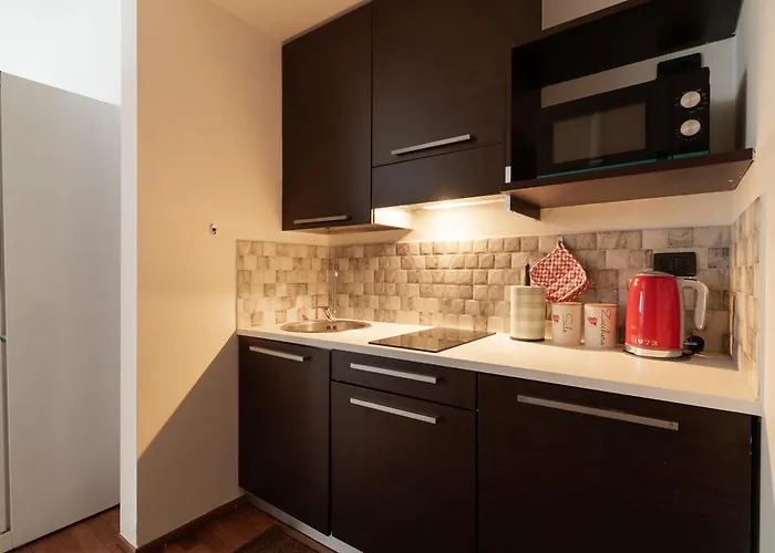 Guesthost - Cozy In Citta Studi Апартаменты *