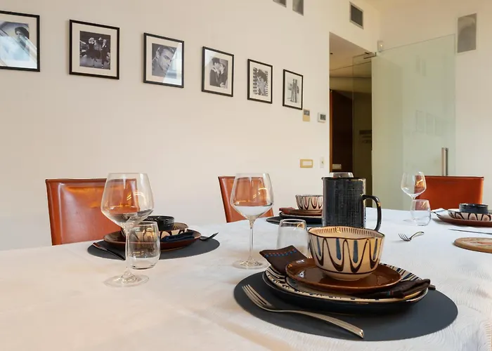 아파트 Guesthost - 500sqm Luxury With Spa, Gym, Terrace, Game & Garage