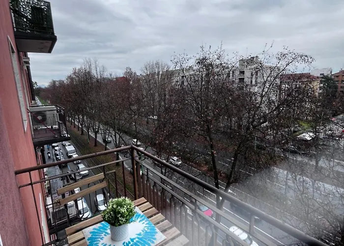 One-bedroom Bicocca Apartamento *