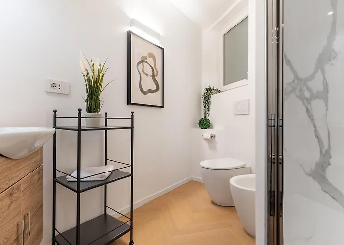 Charming Brera - Two Bathrooms דירה מילאנו