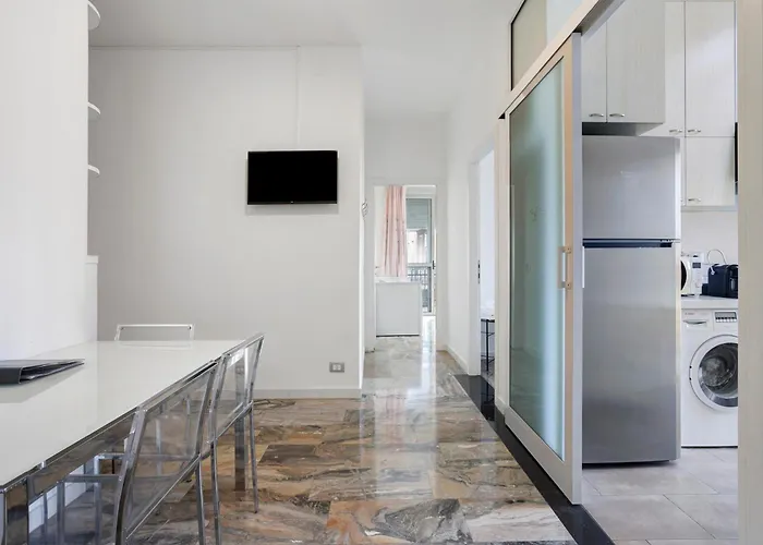 Quadrilocale Luminoso Con Balcone Apartment Milan