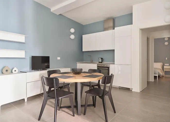 Up To - Residenze M6-m6a * Mediolan