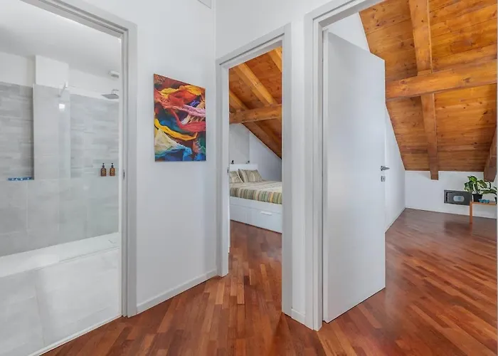 Homey Grandeur - Spacious With Terrace & Wi-fi Milan