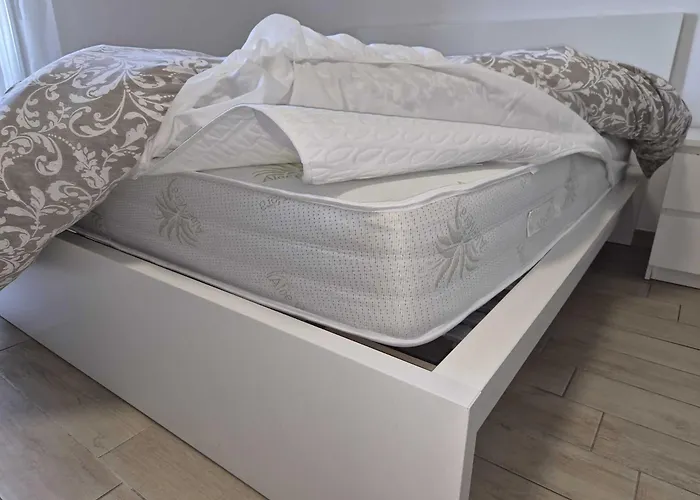 Apartment Check-inganni, Sopra La Metropolitana Fianco Cdi