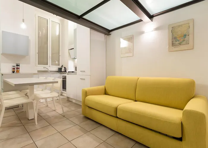 Charming Near M1 Loreto And Iconic Tram 1 To Center *