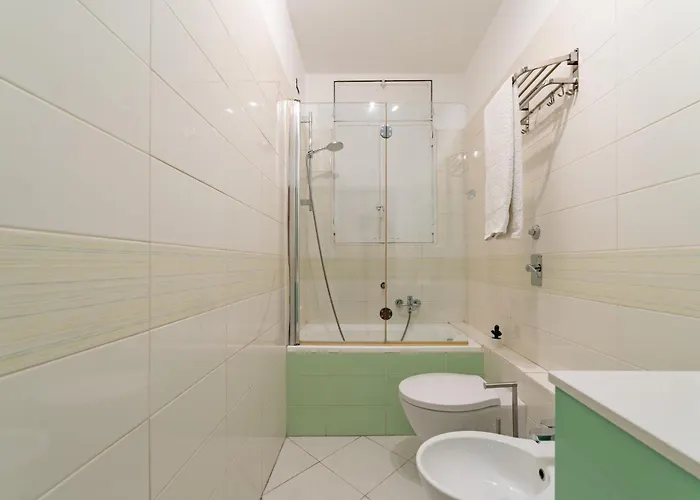 Comfort Steps From The Duomo - Metro Right Outside *