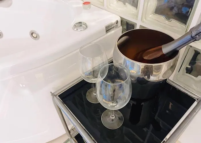 2-level Designer Loft In Isola District ミラノ