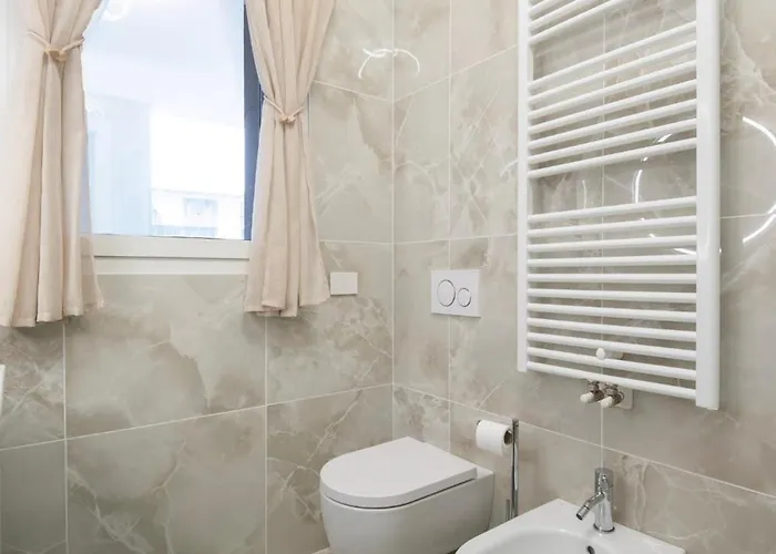 Apartamento Theorema - A Pochi Minuti Dalla Metro Sondrio *