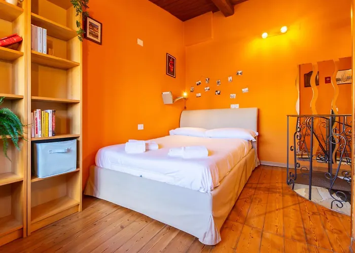 I-host - Unique Two-level In Lägenhet *