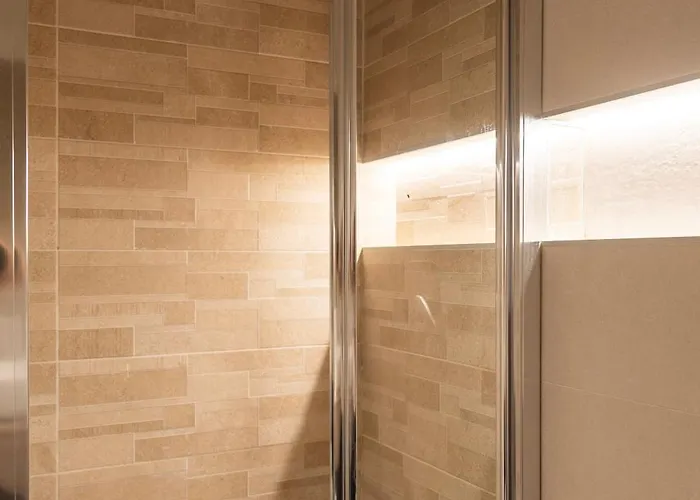 아파트 Youhosty - With Ac, Metro Stop