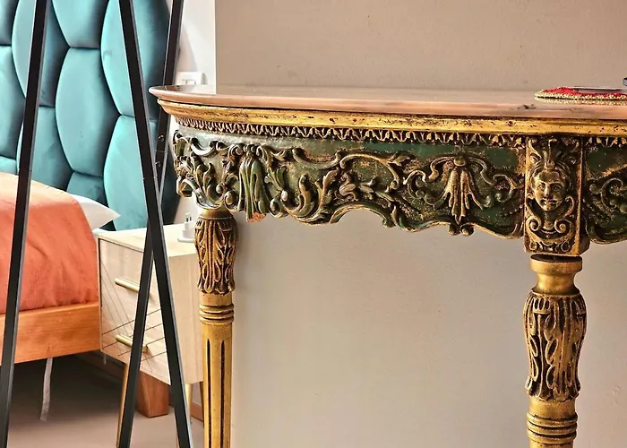 Modern Loft A Few Stops From The Center Appartamento