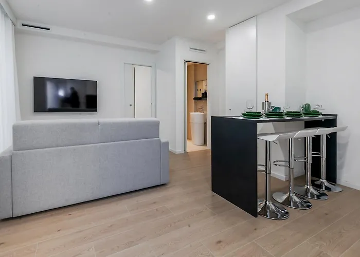 Garden M3 Duomo 12 Min 밀라노