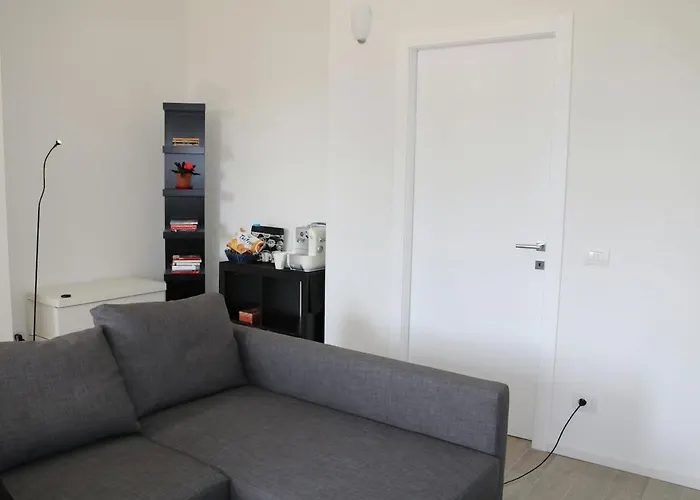 Appartamento Lovely Very Near Zara Metro Station M3m5