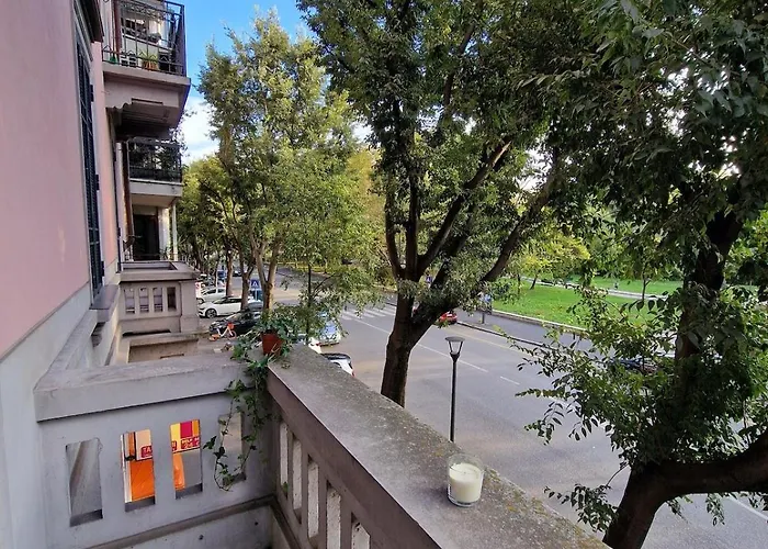 Navigli Elegant With Park View Apartment Milan