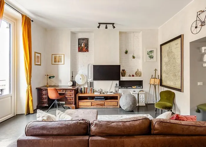 Industrial-chic In The Heart Of Isola Apartamento Milão