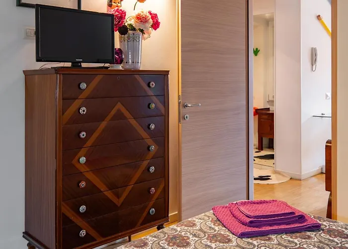 Appartamento Bilocale In Porta Venezia-metro-buenos Aires-wifi-ac *