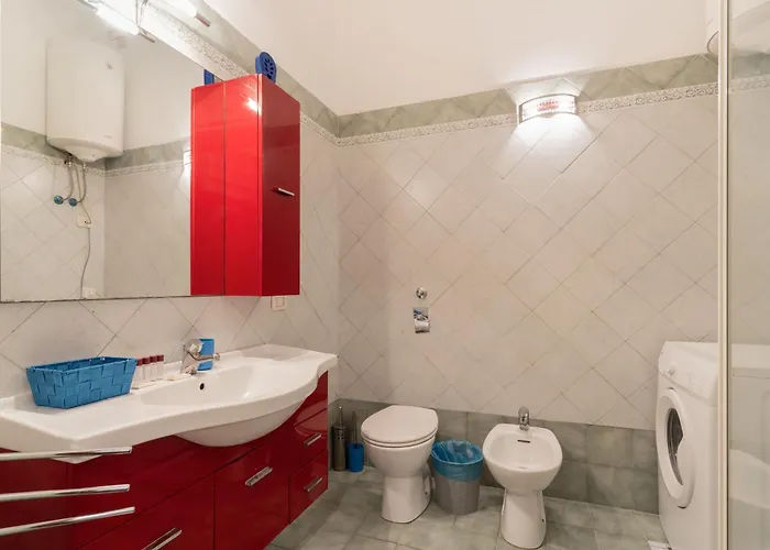 Guesthost - Modern Acquabella Apartment Milan