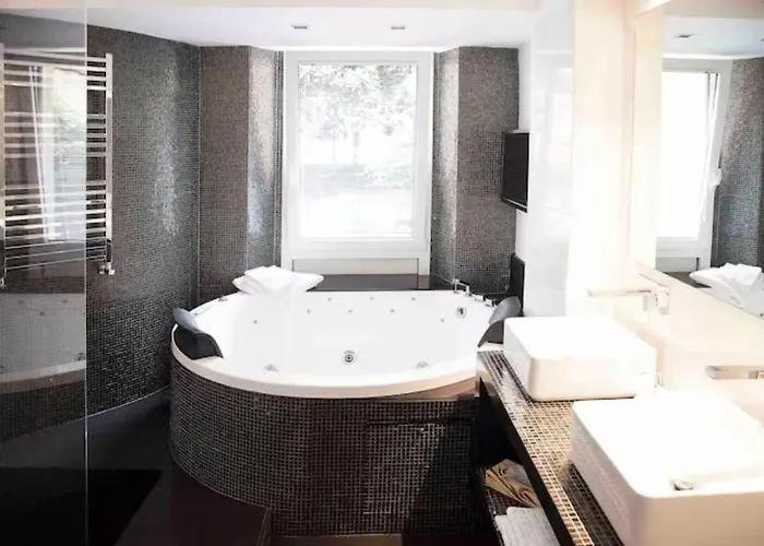 Cube House דירה