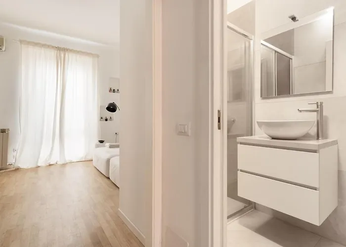 Navigli - Montevideo - Bilocale Su Due Piani 밀라노