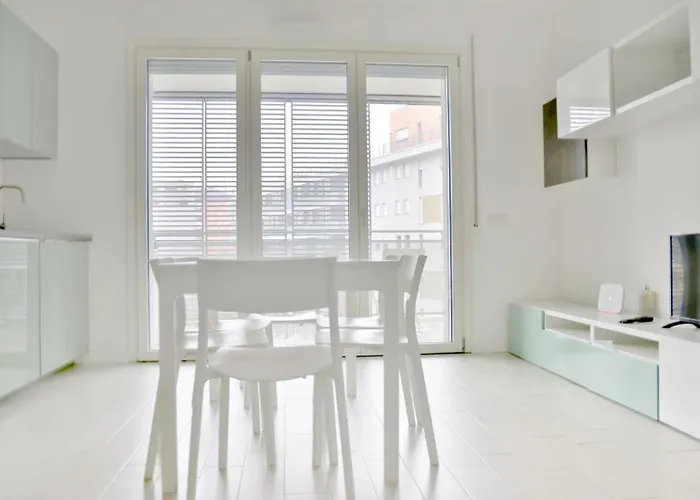3br With Large Terrace - 800m From San Leonardo M1 דירה *