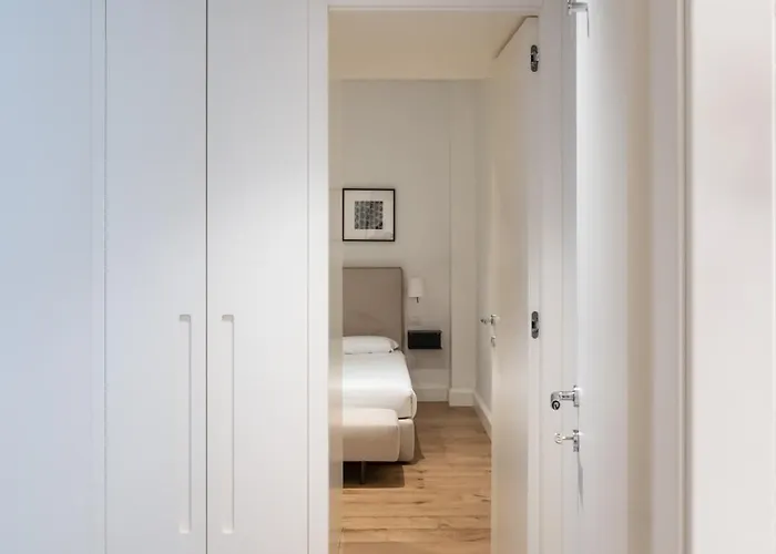 Lägenhet Elegante E Raffinato Bilocale G In Piazza Affari