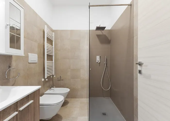 Apartment Modern 10 Min To Duomo, M3 Rogoredo Milan