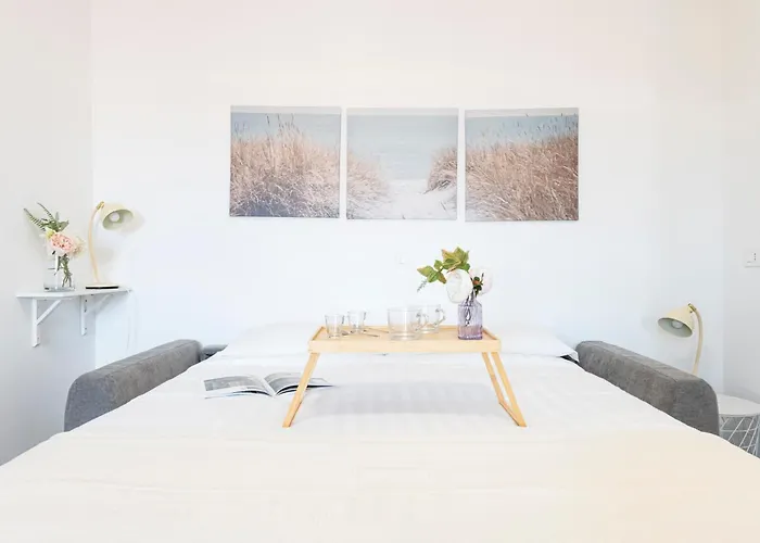 Easylife - - Paoli 6 P3 - Navigli * Milan