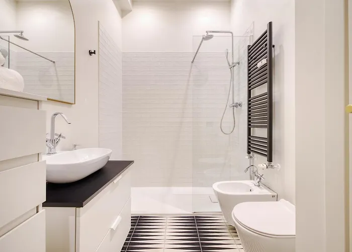 Just Urban - Chic & Stylish In Center - 1 Min M2 Metro *