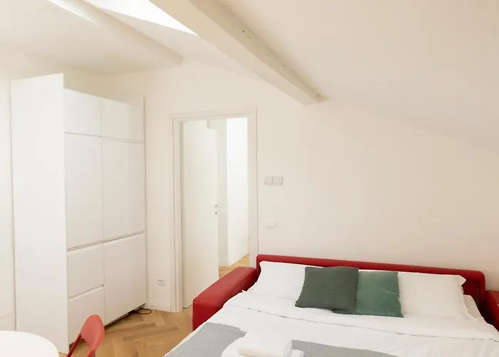 Bansky Nest - New Exclusive