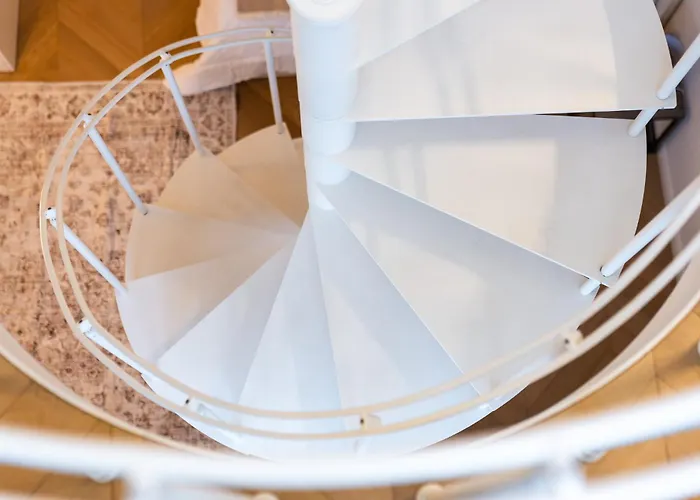 Elegant Duplex With Modern Design In *