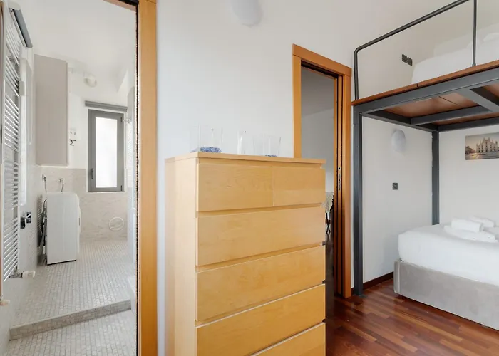 Guesthost - Navigli Comfy Apartament *