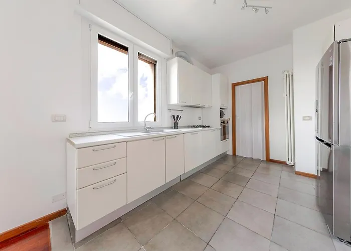 公寓 Panoramic Penthouse With Terrace In *