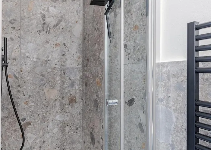 Luxury Elegant Penthouse 3 Bedrooms, 2 Bathrooms Appartement