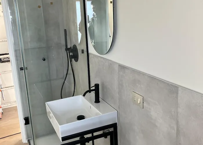 Design And Comfort In West * Milan