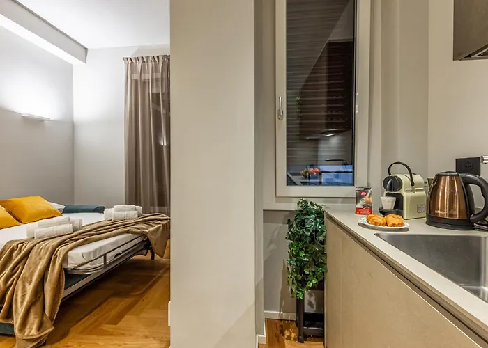 Luxury Modern Near Duomo - Exclusive & Milán