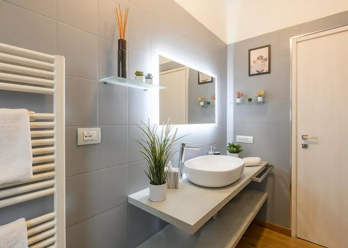 Modica, 16 - Near Iulm Διαμέρισμα