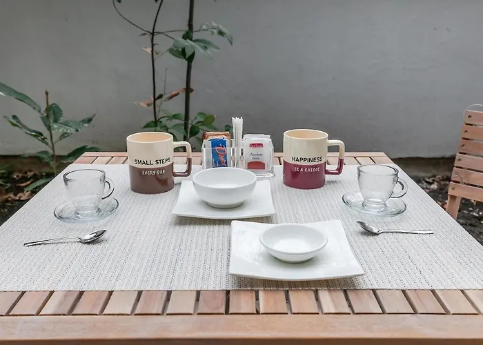 Luxury 2-bedroom Station