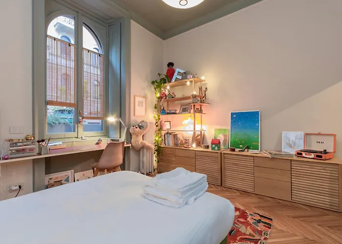 Апартаменты M4 Elegance And Style Near The Metro