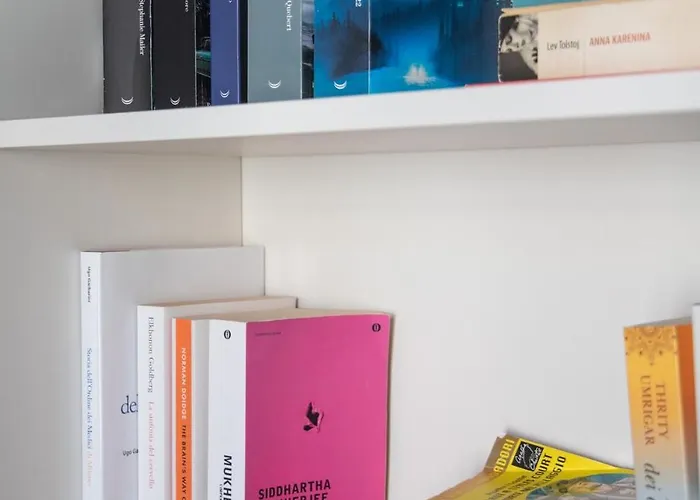 Navigli - Leo Brothers - Tibaldi 14 * Milánó