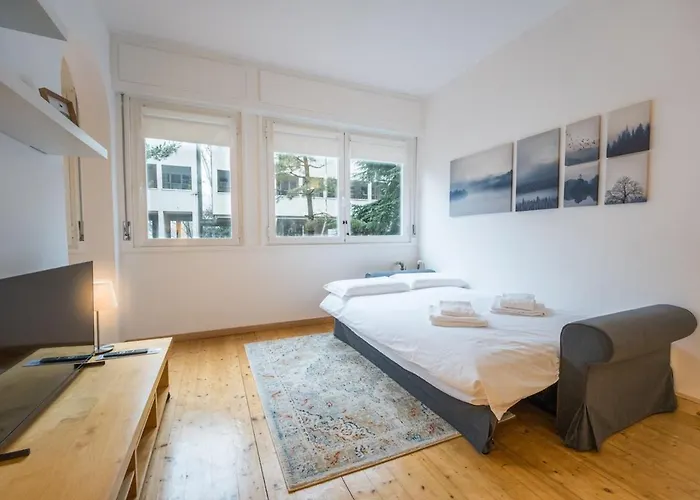 Parking, 2 Min To Metro, 8 Min To Rho Fair Apartment Mailand