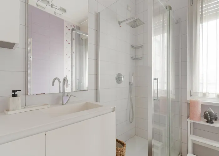 Porta Genova - Voghera - Bilocale Con Balcone Milano