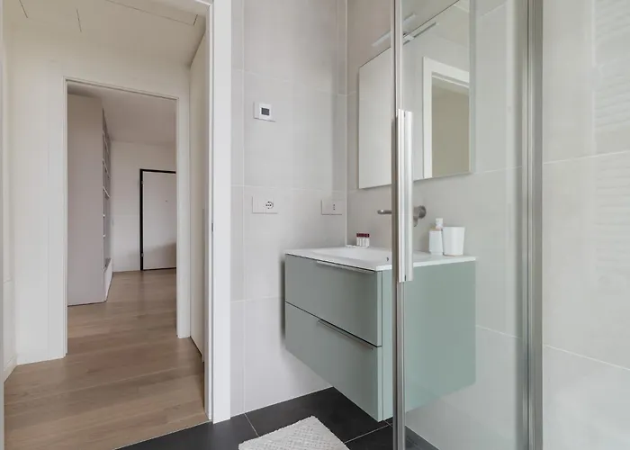 Guesthost - Lambrate Modern Flat With Terrace * ミラノ