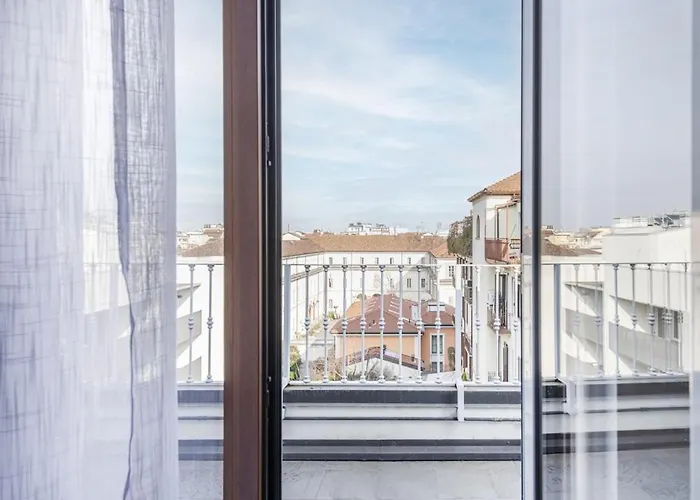 Easylife - - C Italia 68bp5 - P Ticinese * Milán