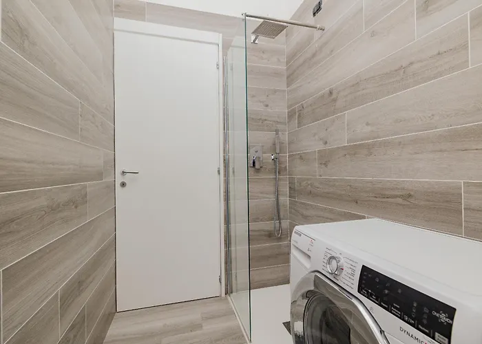 Bnbest Golden Darsena 4 Pax *