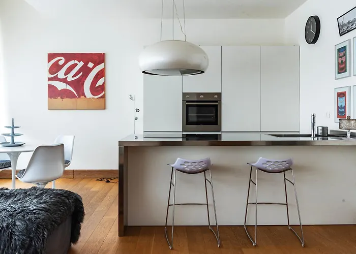 Youhosty - Broletto 37 Milano