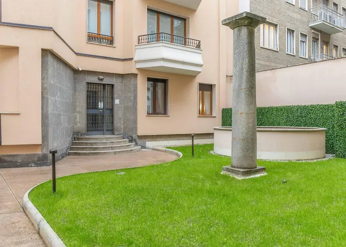 Appartamento Cenacolo, Corso Magenta, Milan's Historic Center