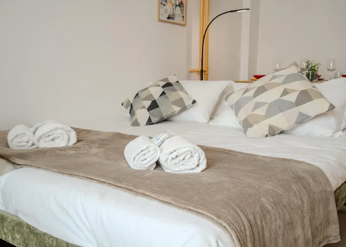 Guesthost - Relaxing Wooden 아파트 *