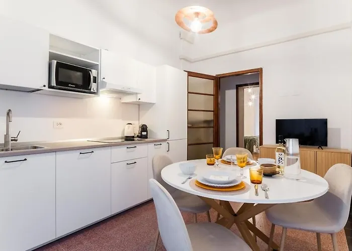 Large Near The Station * Milan