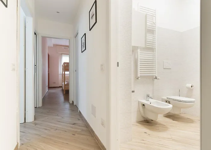 Апартаменты Guesthost - Lovely Flat Near Frattini M4